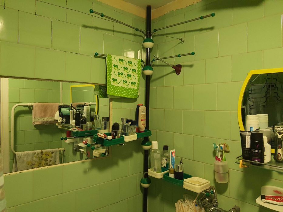 Полка - стойка для ванны