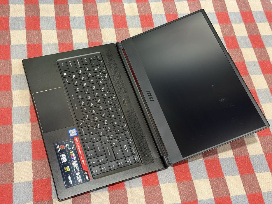 MSI GS65 Stealth 8RF 144Hz/i7-8750H/ 32GB/1TB SSD/GTX 1070 Max-Q 8GB