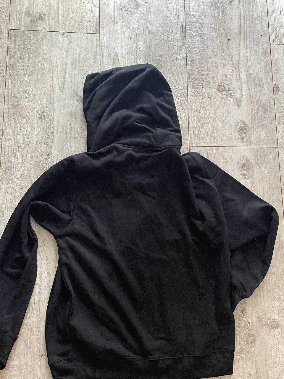 Czarna bluza Stussy