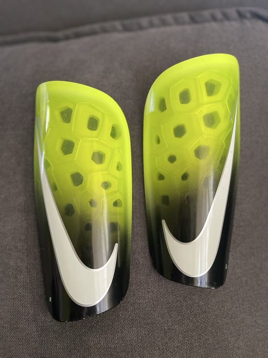 Щитки футбольні Nike Mercurial Lite салатово-чорні М (оригінал)