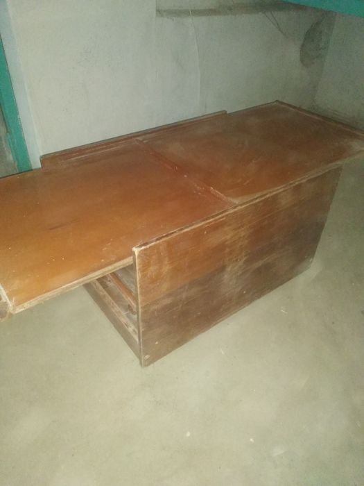 Столик журнальний