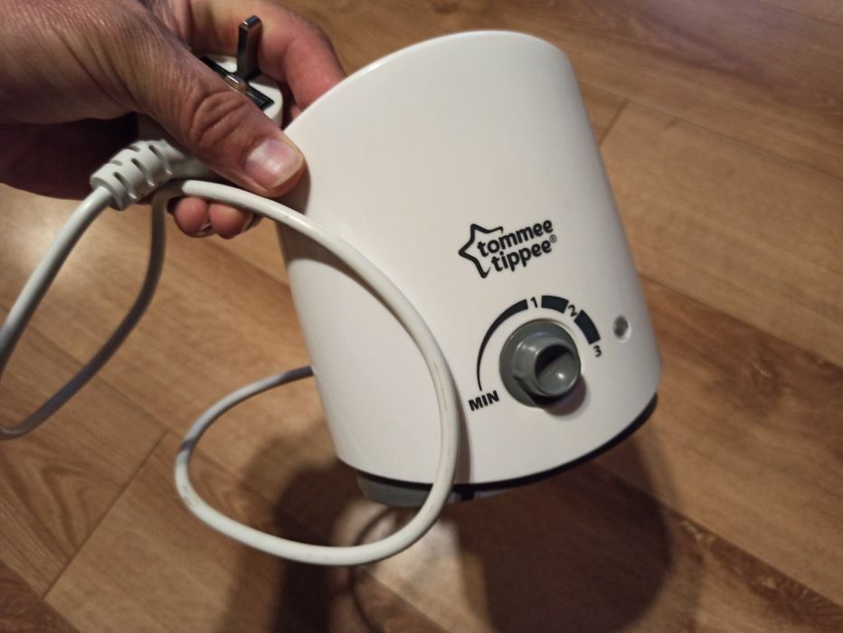 Podgrzewacz do butelek Tommee Tippee