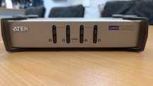 Przełącznik KVM, VGA ATEN CS84U, USB, PS/2 2048x1536 px