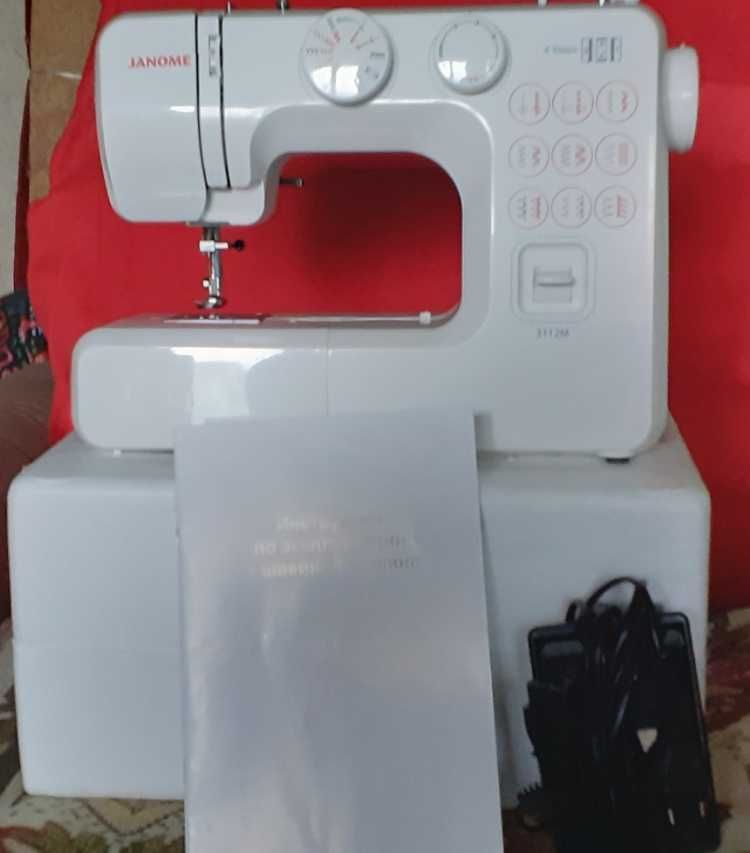 Швейная машина Janome 3112M