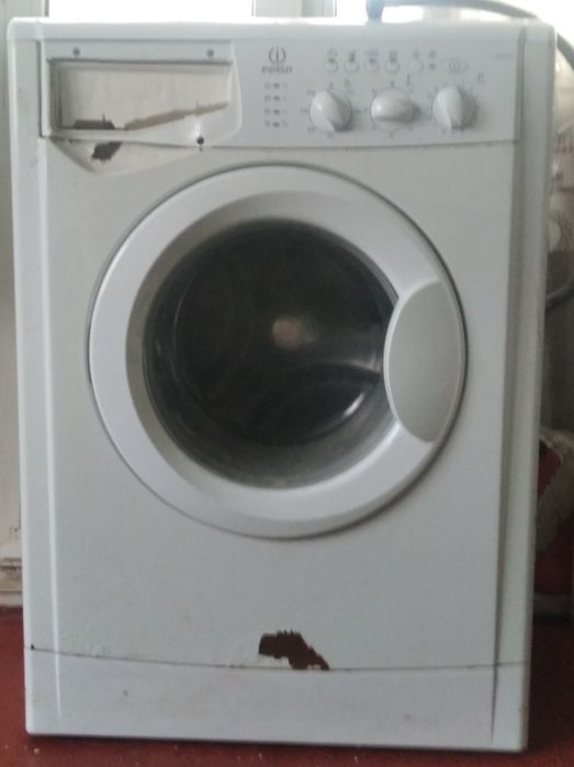 Продам стіральну машину повністю робоча майже в хорошому состояні