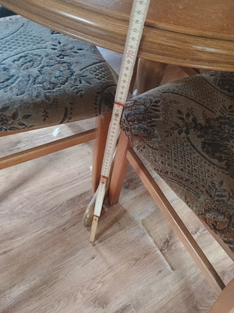 Stół dębowy solidny z krzesłami
