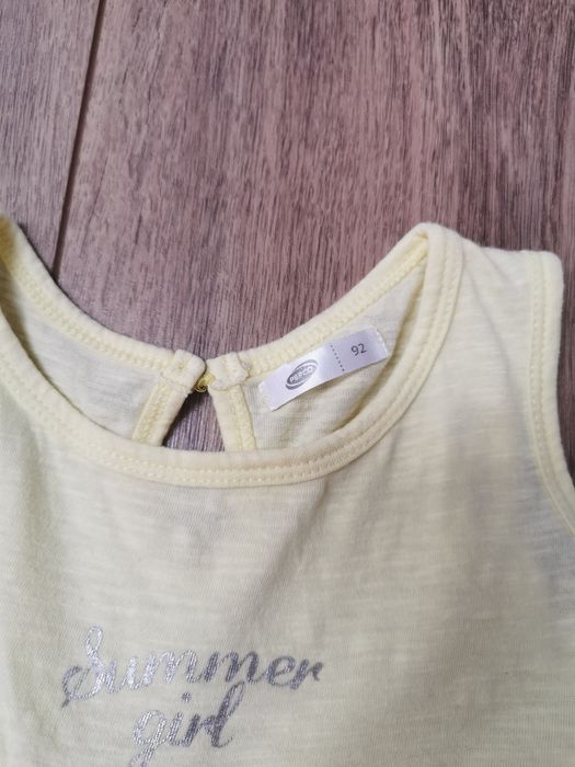 Sukienka dla dziewczynki w 92