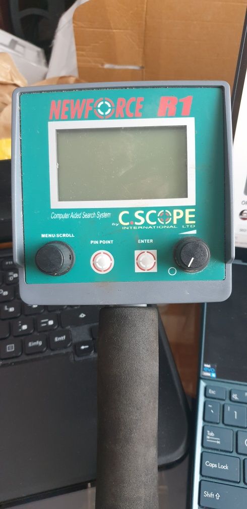 Wykrywacz metali C.scopę newforce R1