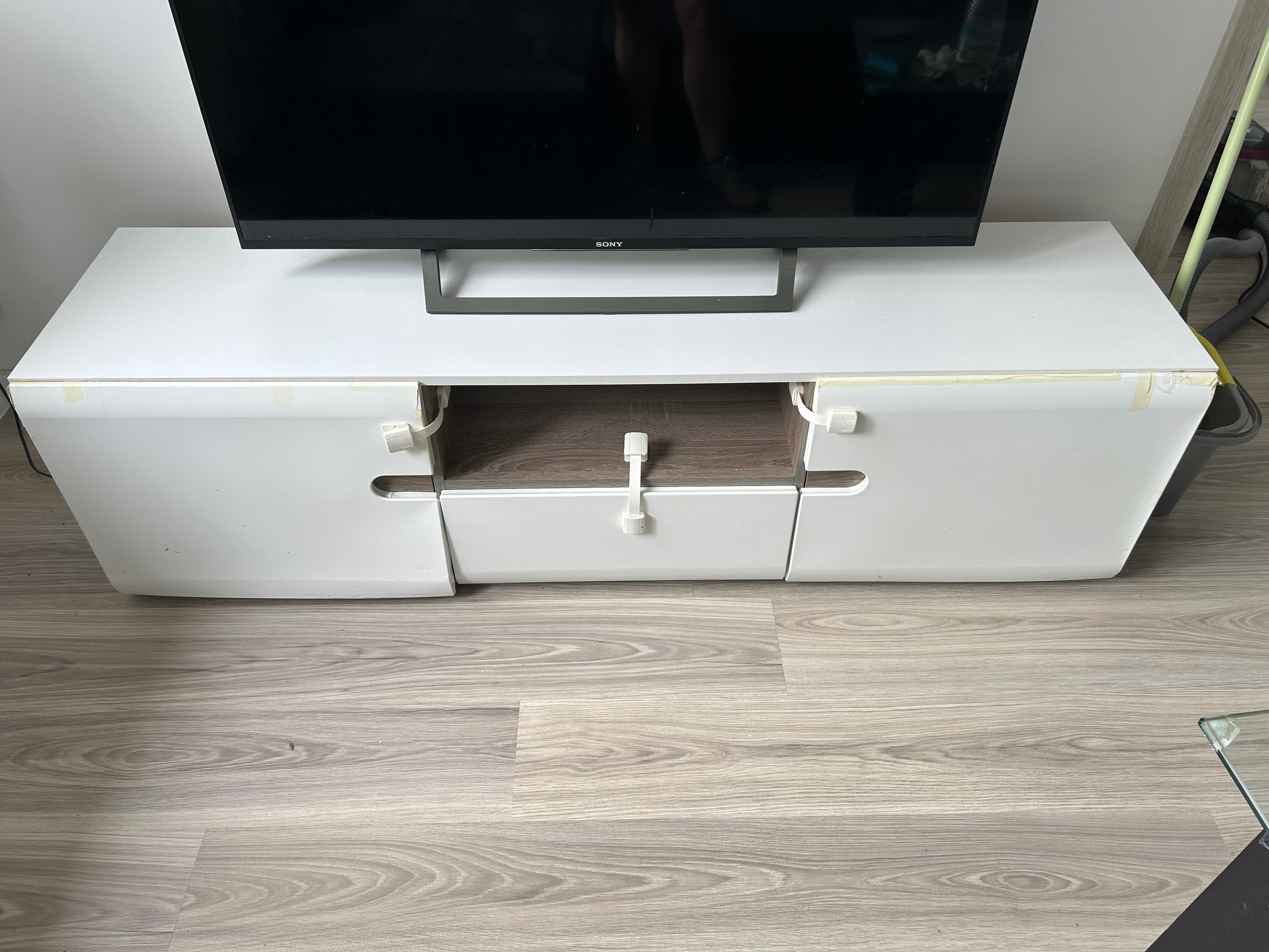 Szafka pod telewizor RTV