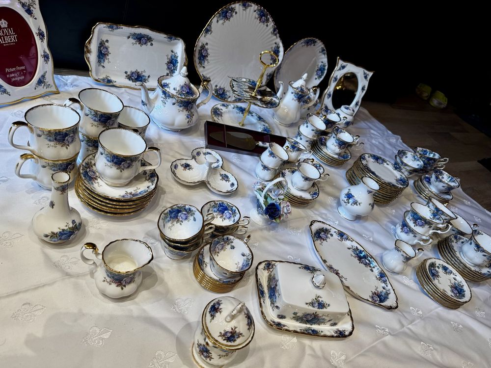 Serwis porcelany Royal Albert Moonlight Rose