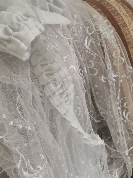 Тюль біла з голубим відтінком