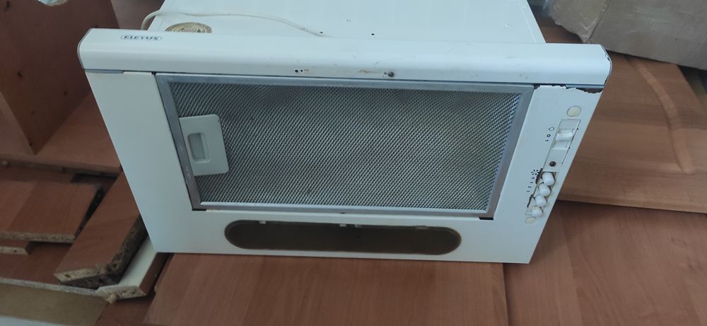 Витяжка Eleyus 50 на 20