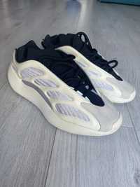 Ориганальні Adidas Yeezy 700 V3 Azael FW4980  в хорошому стані