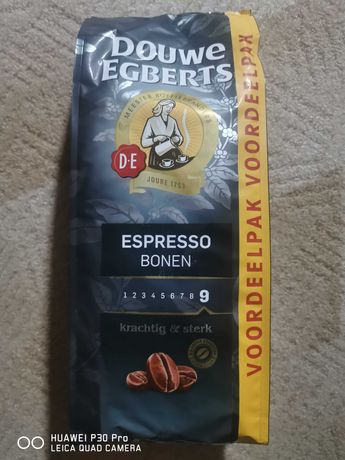 DOUWE EGBERTS 900g espresso b. - ziarnista (NL) 3 szt.*cena w całości.