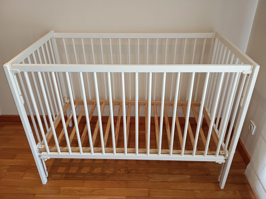 Berço/Cama para Bebé/Criança com oferta colchão