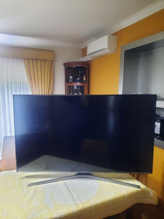 Tv Samsung. Está como nova.