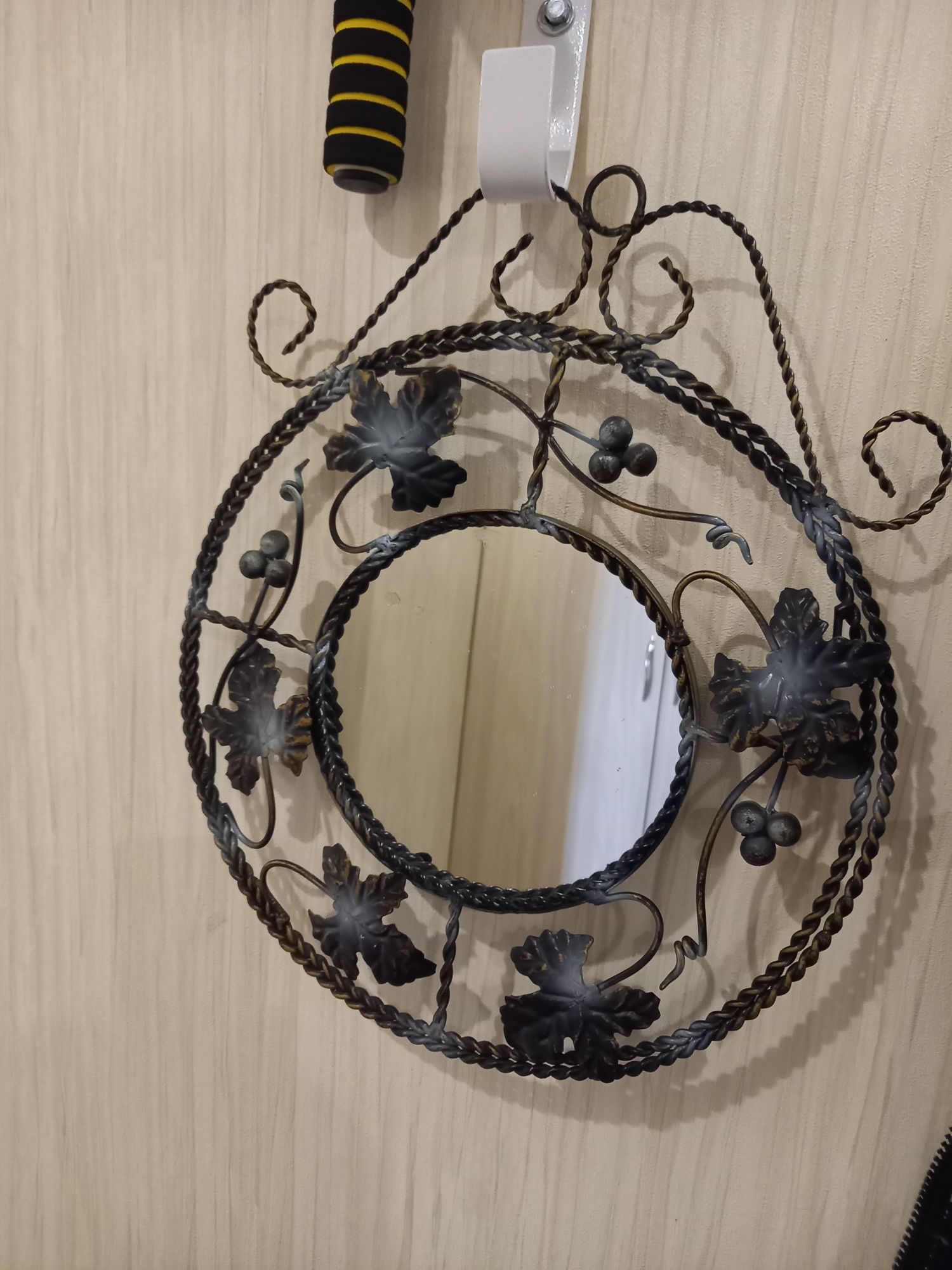 Украшение в прихожую