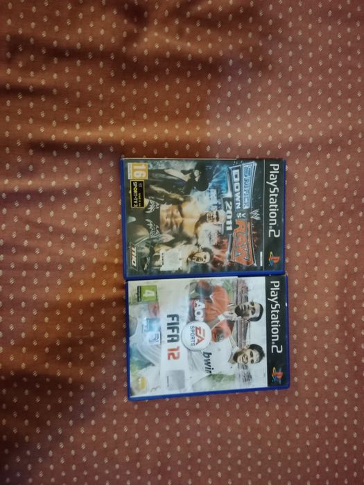 Vendo jogos usados para diferentes consolas e para PC