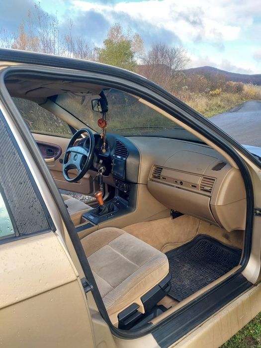 Продам BMW E36 1.8бензин