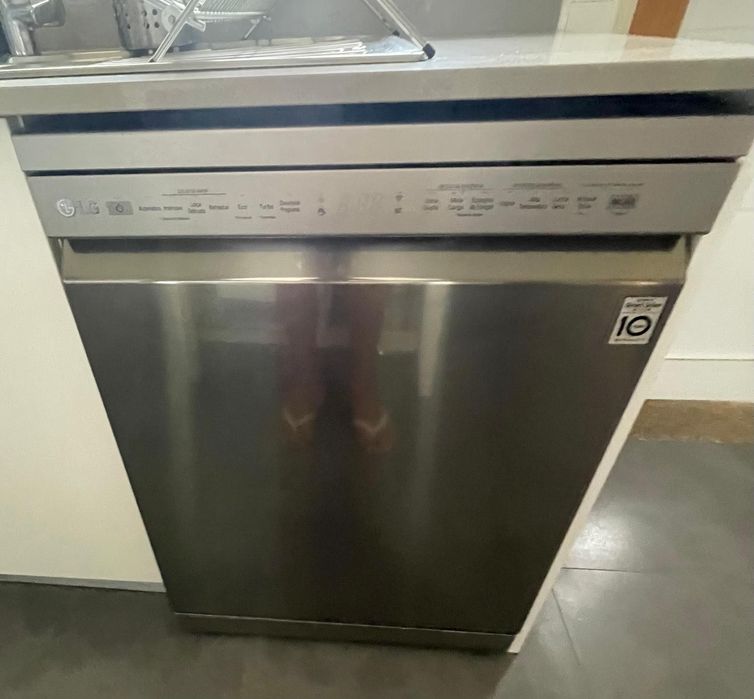 Máquina de Lavar Loiça LG Quadwash DF325FPS - como nova