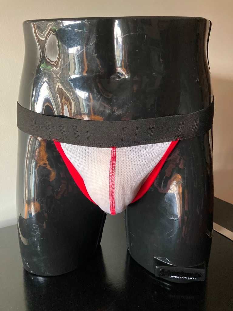 Jockstrap, fio dental, cuecas e boxers para homem