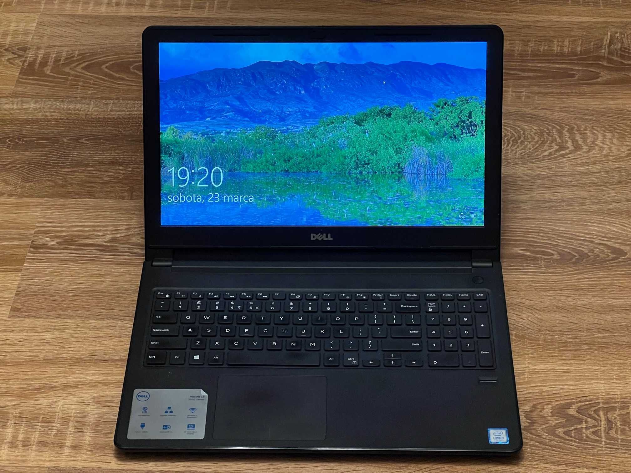 Laptop Dell Vostro 15 3000 z MS Office i5-7200U/RAM8GB/SSD256GB/15,6"