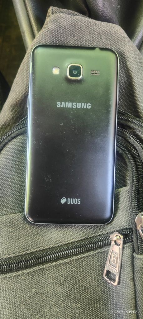 Samsung's j 3 16