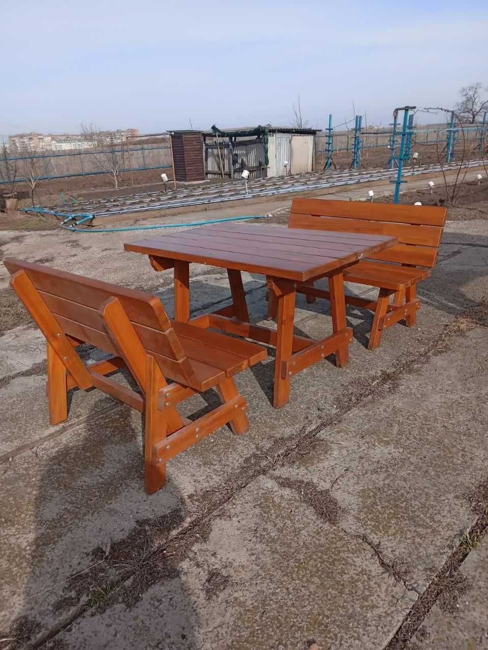 Продам деревянные комплекты столов и лавок