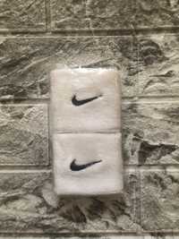 Напульсники Nike
