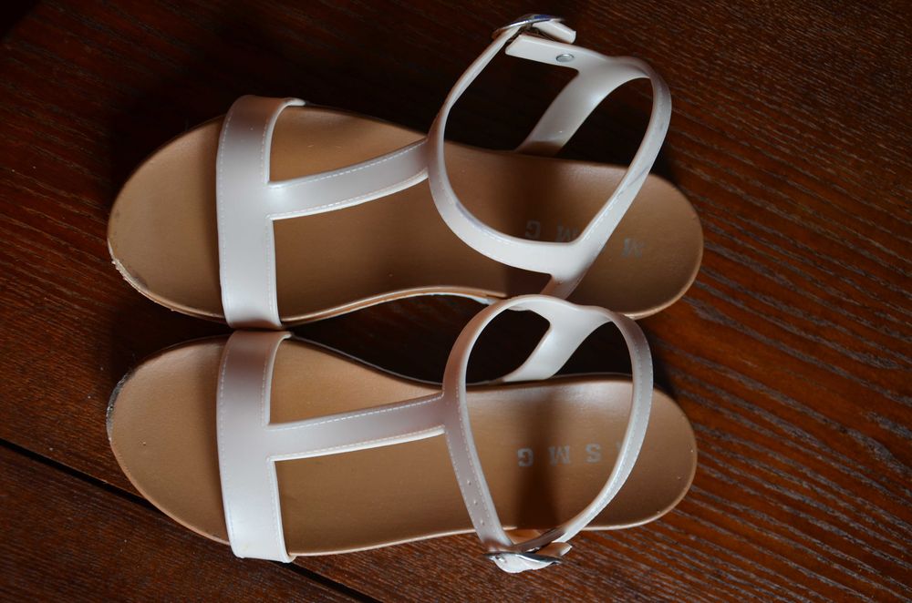 Pudrowe gumowe sandałki M S M G r. 37