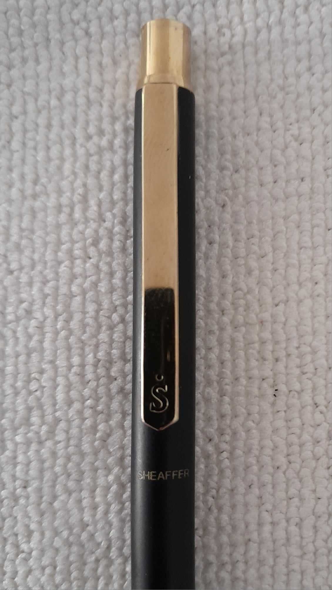 Caneta Sheaffer Preta e Dourada