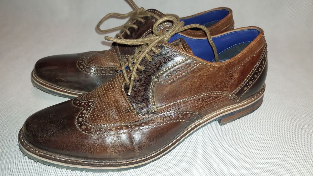 Pantofle.buty męskie eleganckie skóra 43 bugatti.