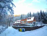 SYLWESTER w GÓRACH Stołowych dla 30-32 osób, sauna, ping-pong, WiFi.