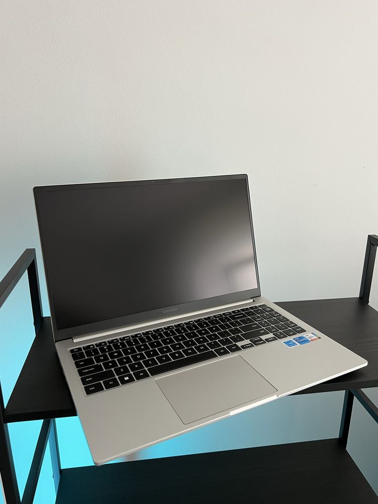 Ноутбук Samsung Galaxy Book  || Core i5-1135G7