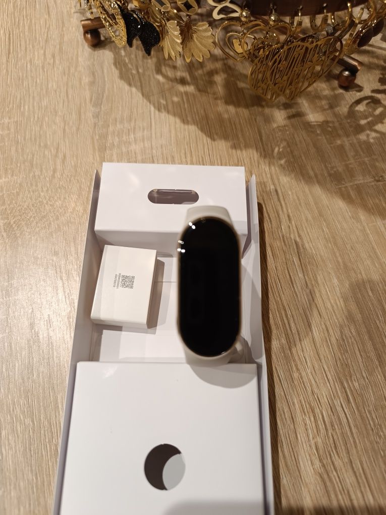 Opaska mi band 8