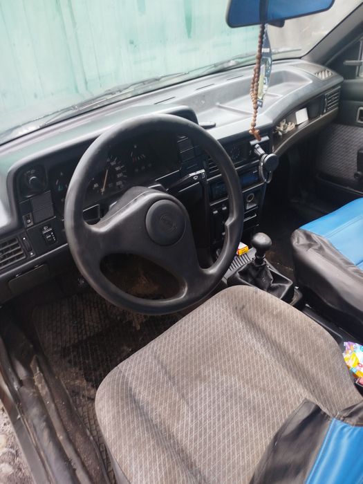 Продам Опель кадет