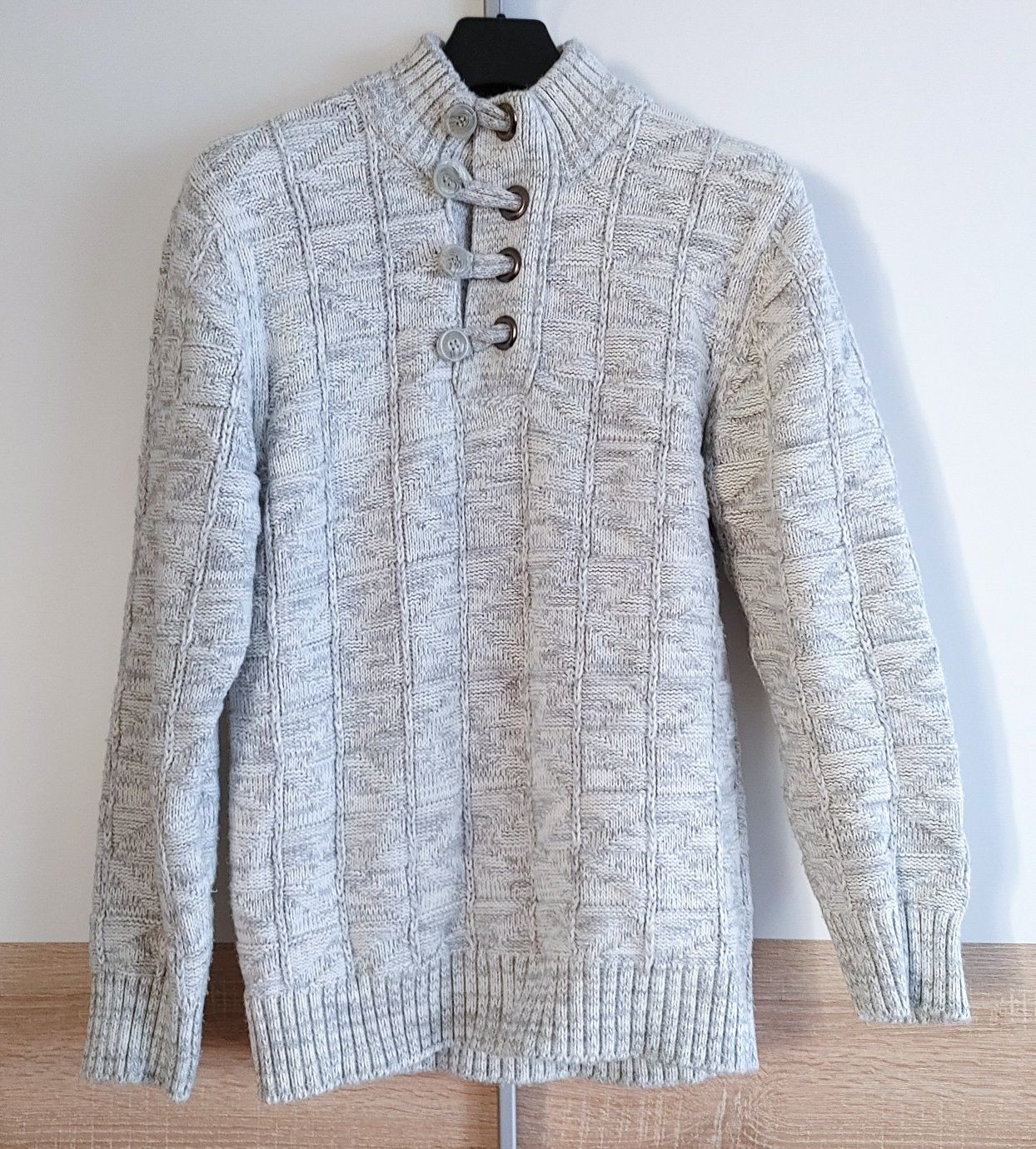 Sweter męski rozm. M/L. Marka Cakko r