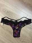 Нижня білизна Victoria secret