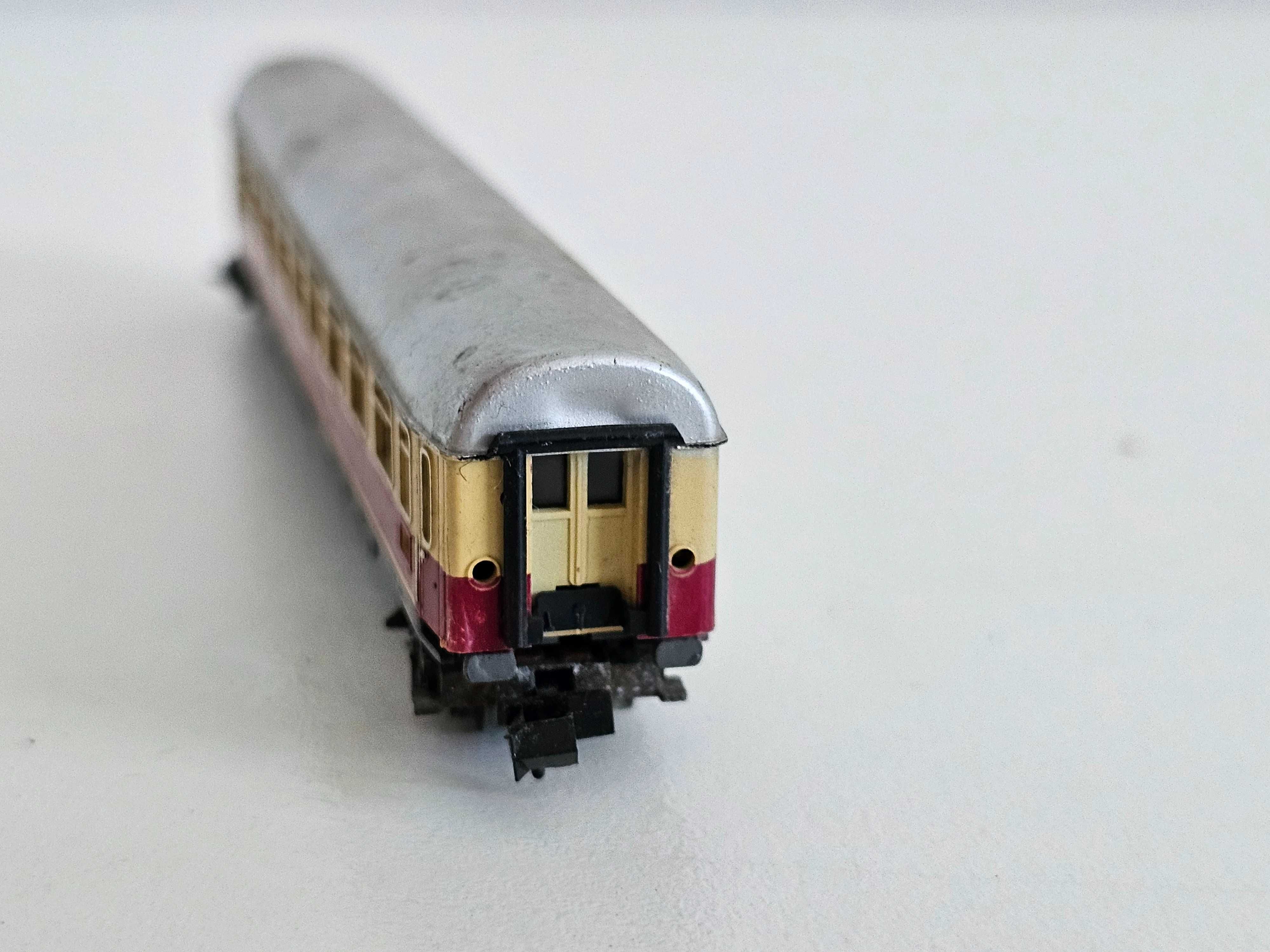 Trix wagon pasażerski osobowy DB skala N 1:160