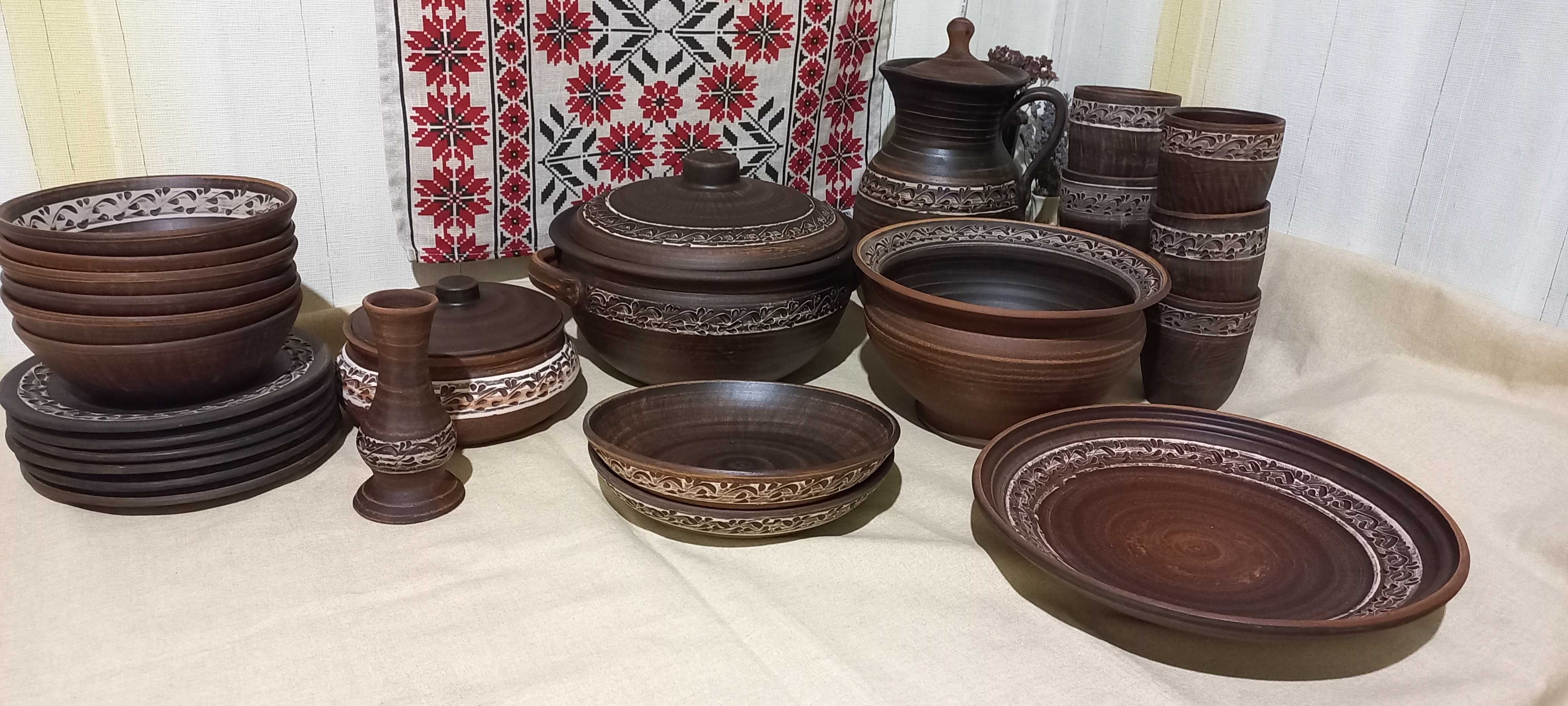 Глиняний посуд в наборах та окремо