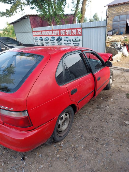 Toyota corolla e 100
