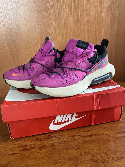 Кросівки жіночі NIKE