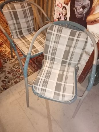 Krzesła metalowe z PRL
