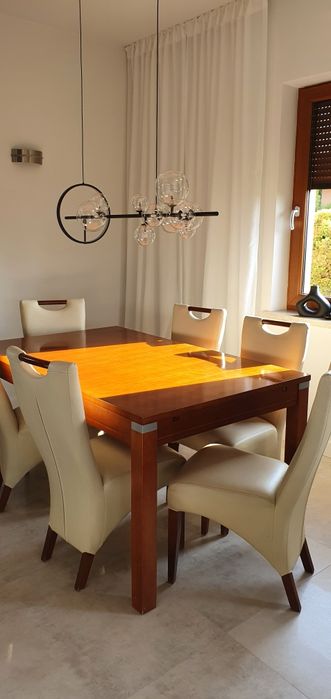 Stół rozkładany na 10 osób