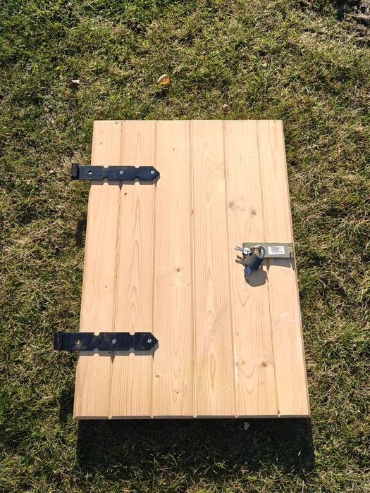 Drewniane drzwi, klapa, okiennica 76x51