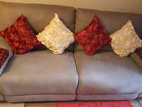 4 almofadas de decoração.