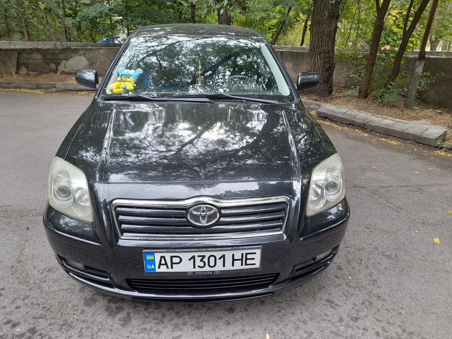 Продам Тайоту Авенсис 1.8 М/Т