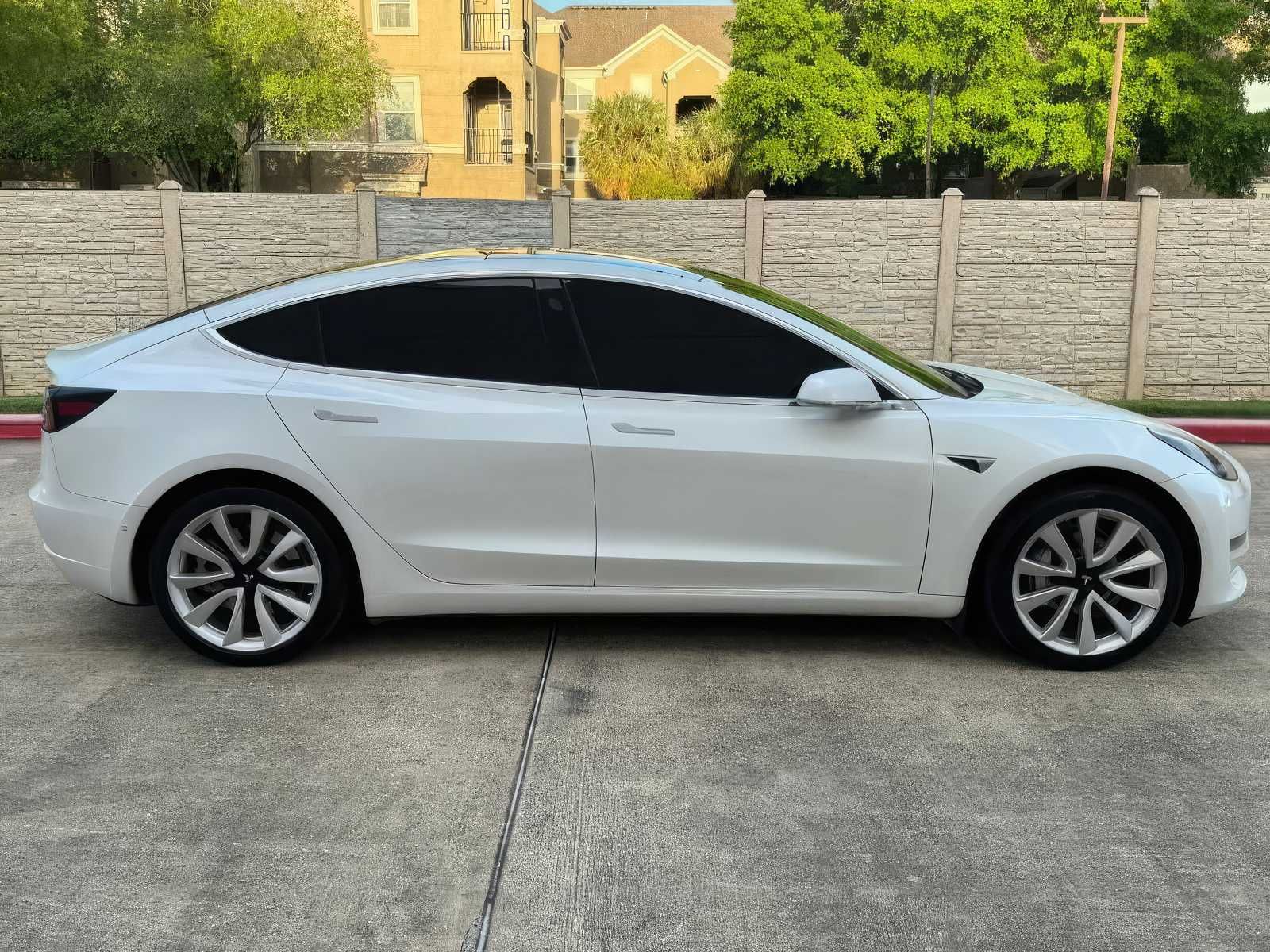 2020 Tesla Model 3 Performance