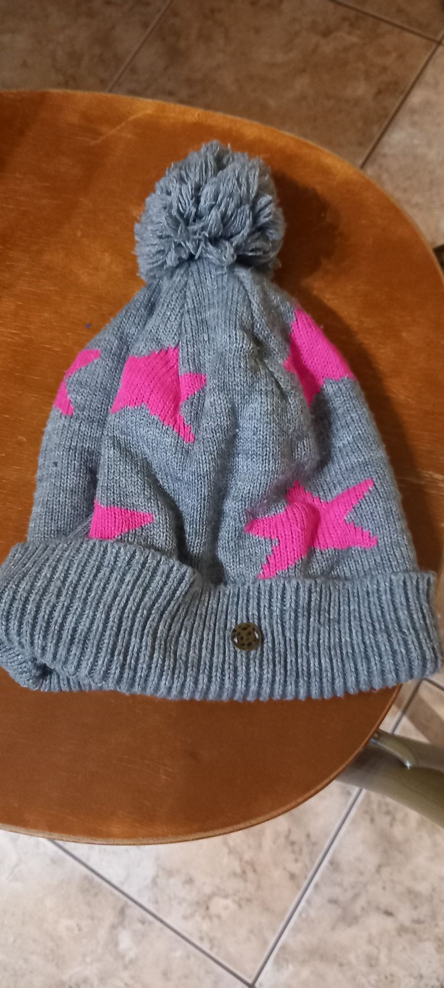 Zimowa czapka w różowe gwiazdki!