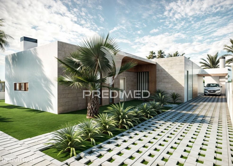 Moradia Isolada de em Construção Com Piscina,Sesimbra.
